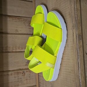 Keen Womens Elle Backstrap Sandals Evening Primrose Vapor Size 8.5